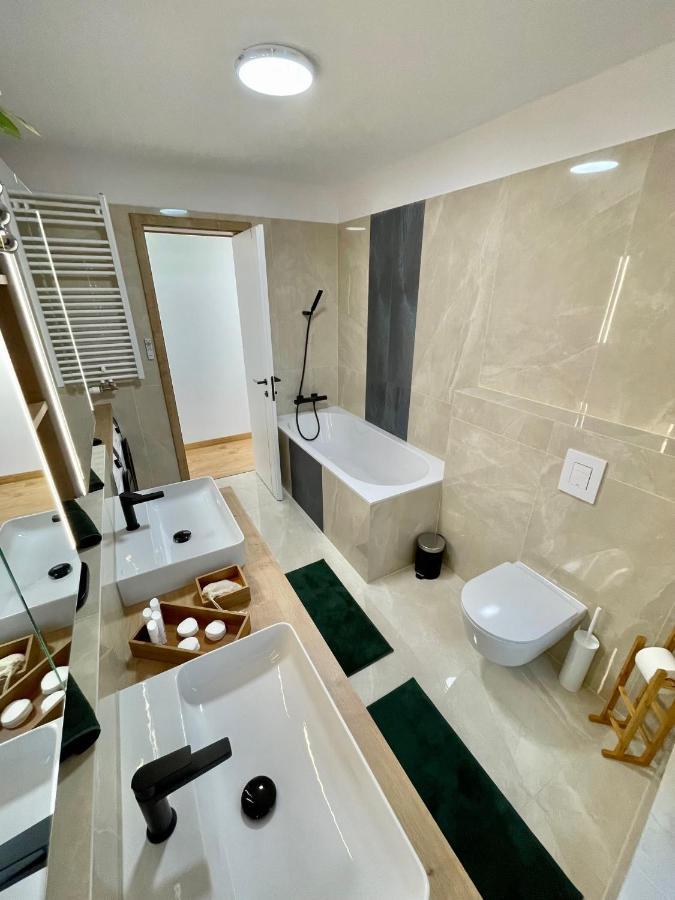 Апартаменти Centropolitan Penthouse #Jacuzzi #Freeparking Будапешт Екстер'єр фото