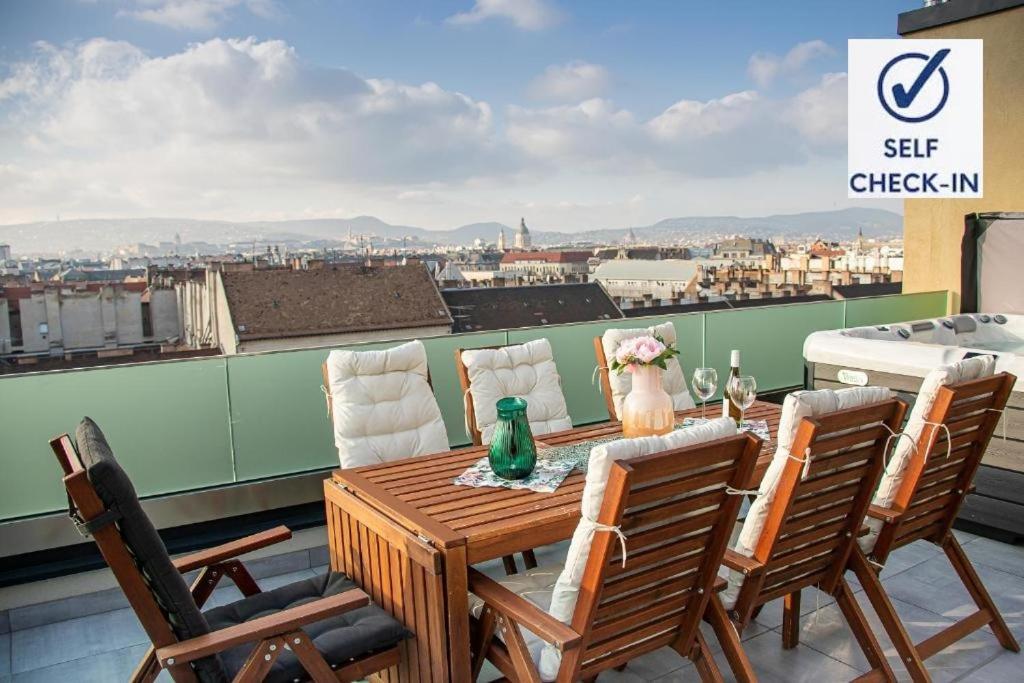 Апартаменти Centropolitan Penthouse #Jacuzzi #Freeparking Будапешт Екстер'єр фото